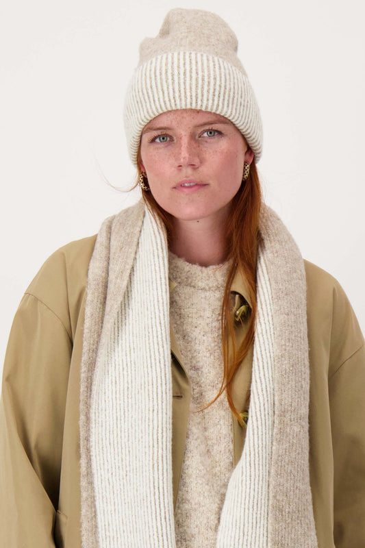 Zusss | Gebreide muts met tipping taupe