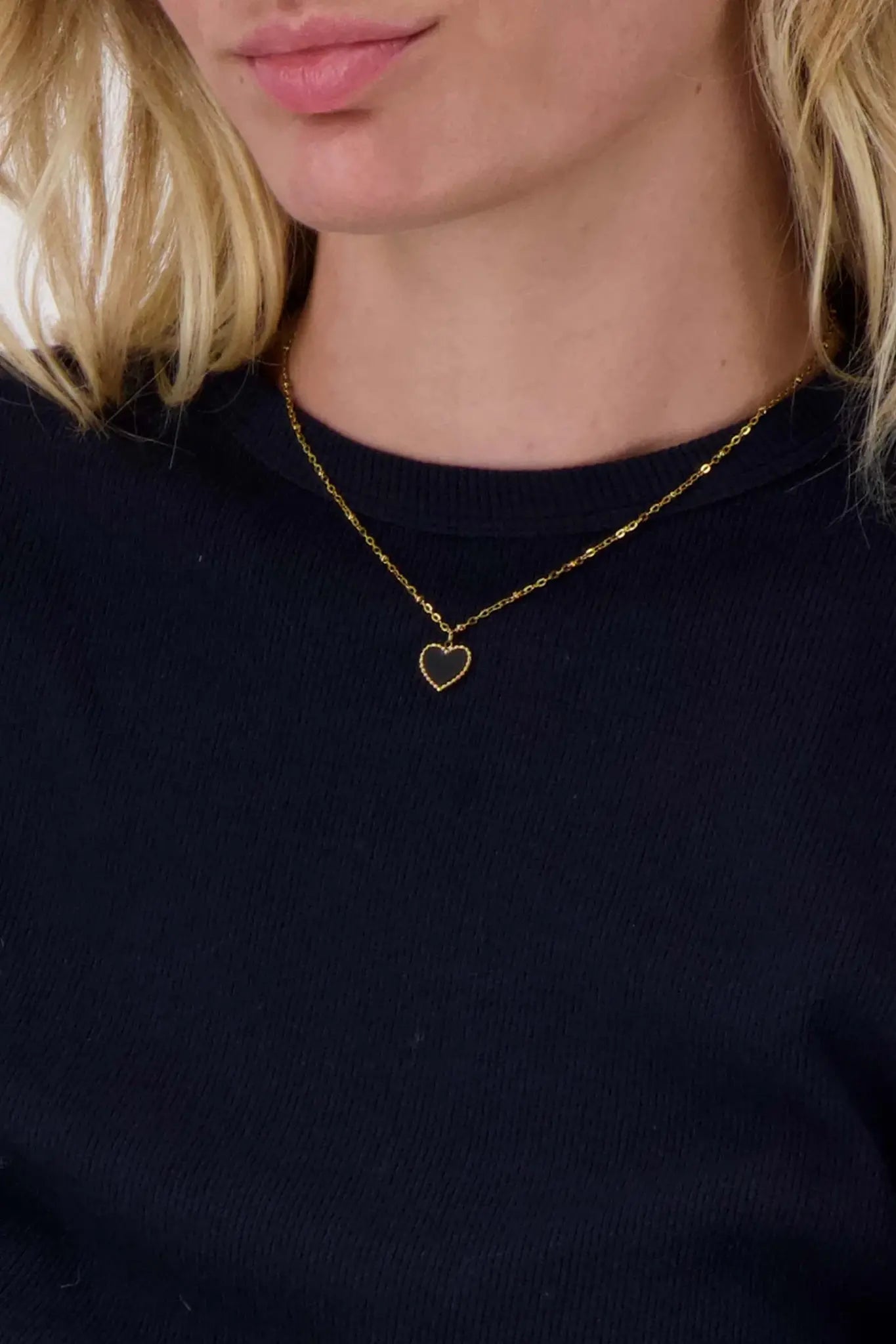 Zusss | Halskette mit Herzanhängern, schwarz und gold