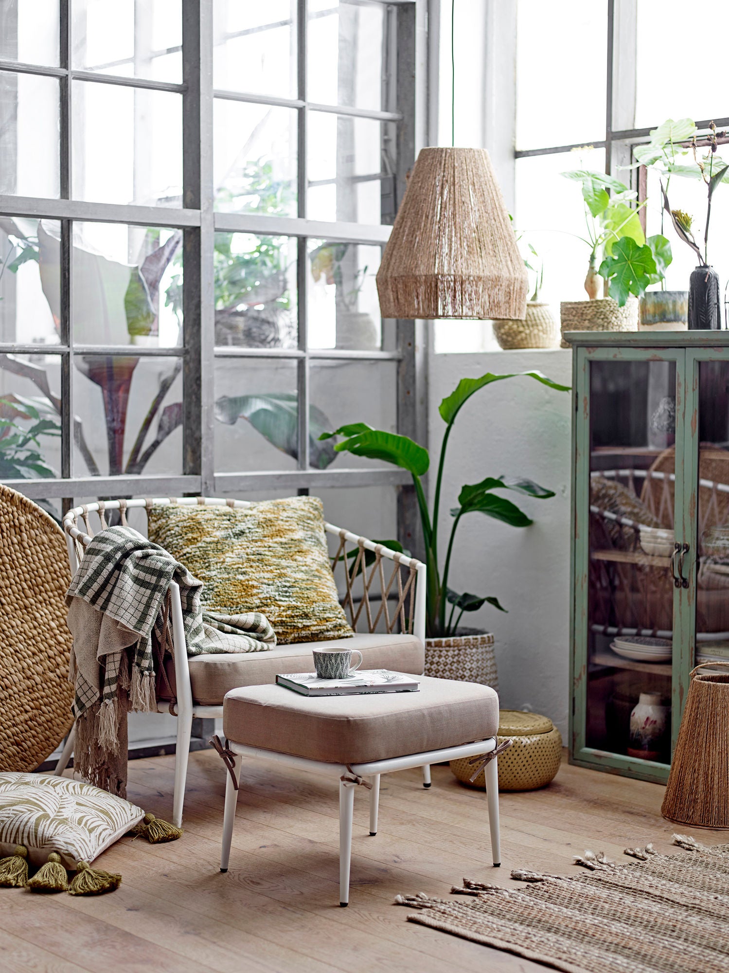 Bloomingville | Vitrinekast Hazem oud groen
