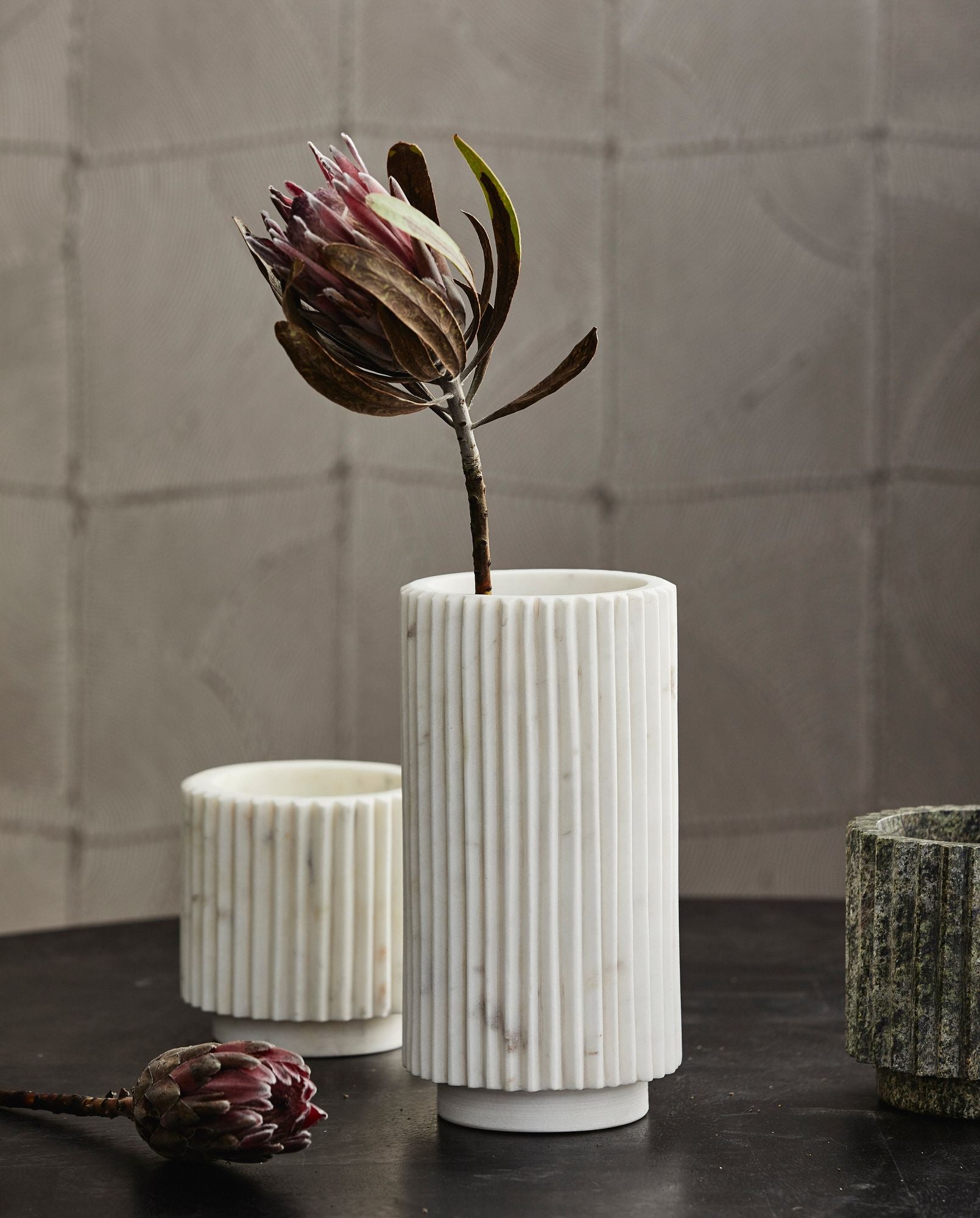 Nordal Loon Marmeren Pot