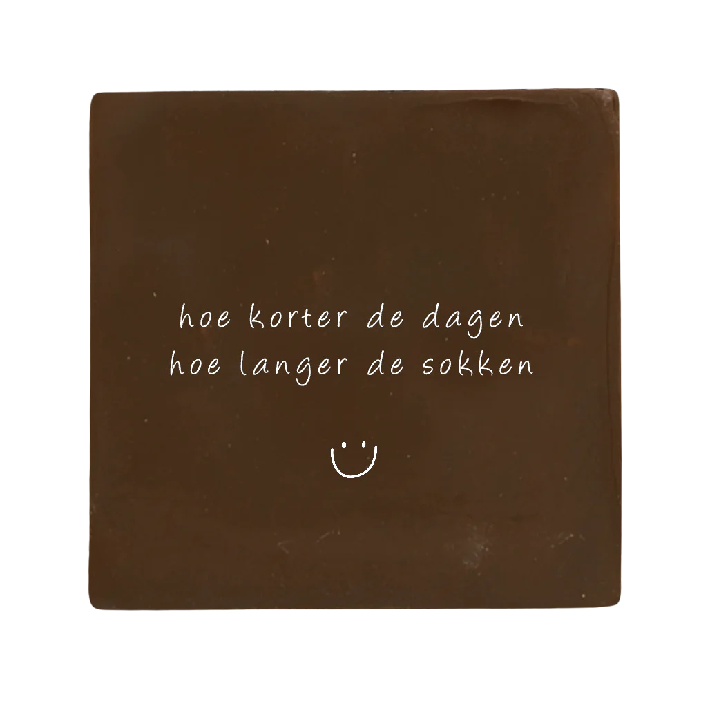 Label2X | Tegeltje Hoe korter de dagen hoe langer de sokken