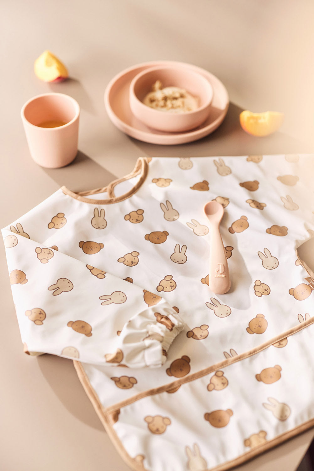 Jollein | Wasserdichte Latzhose mit Ärmeln Miffy und Freunde