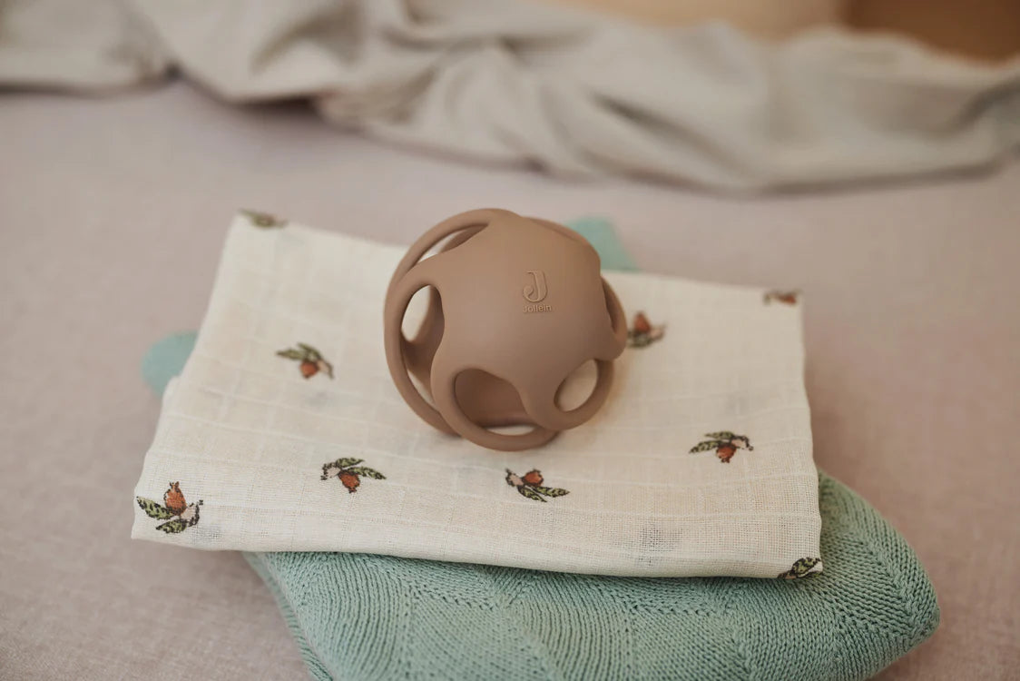 Jollein | Beißringball aus Silikon, 10 cm, Keks