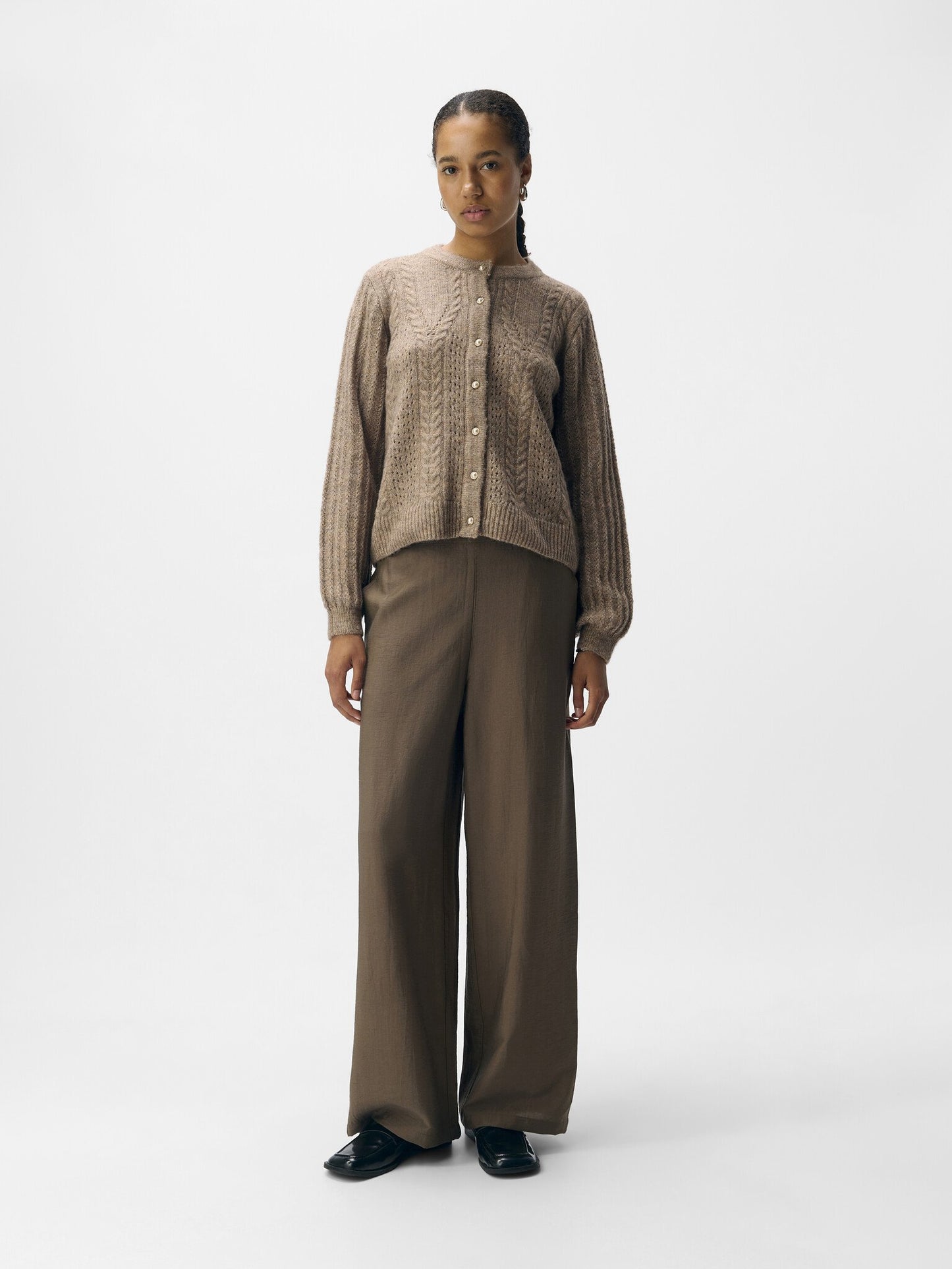 Objekt | Cardigan Flora Wüstentaupe NOOS