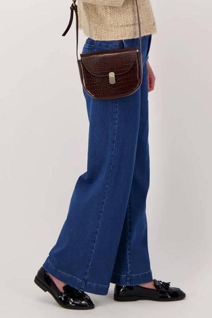 Zusss | Schoudertasje croco gouden sluiting chocoladebruin