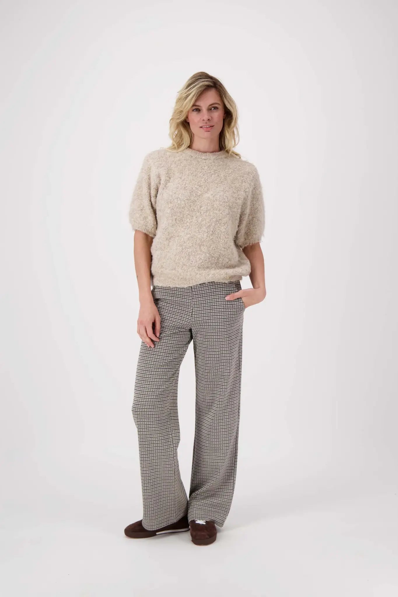 Zusss | Boucle trui met ronde hals beige