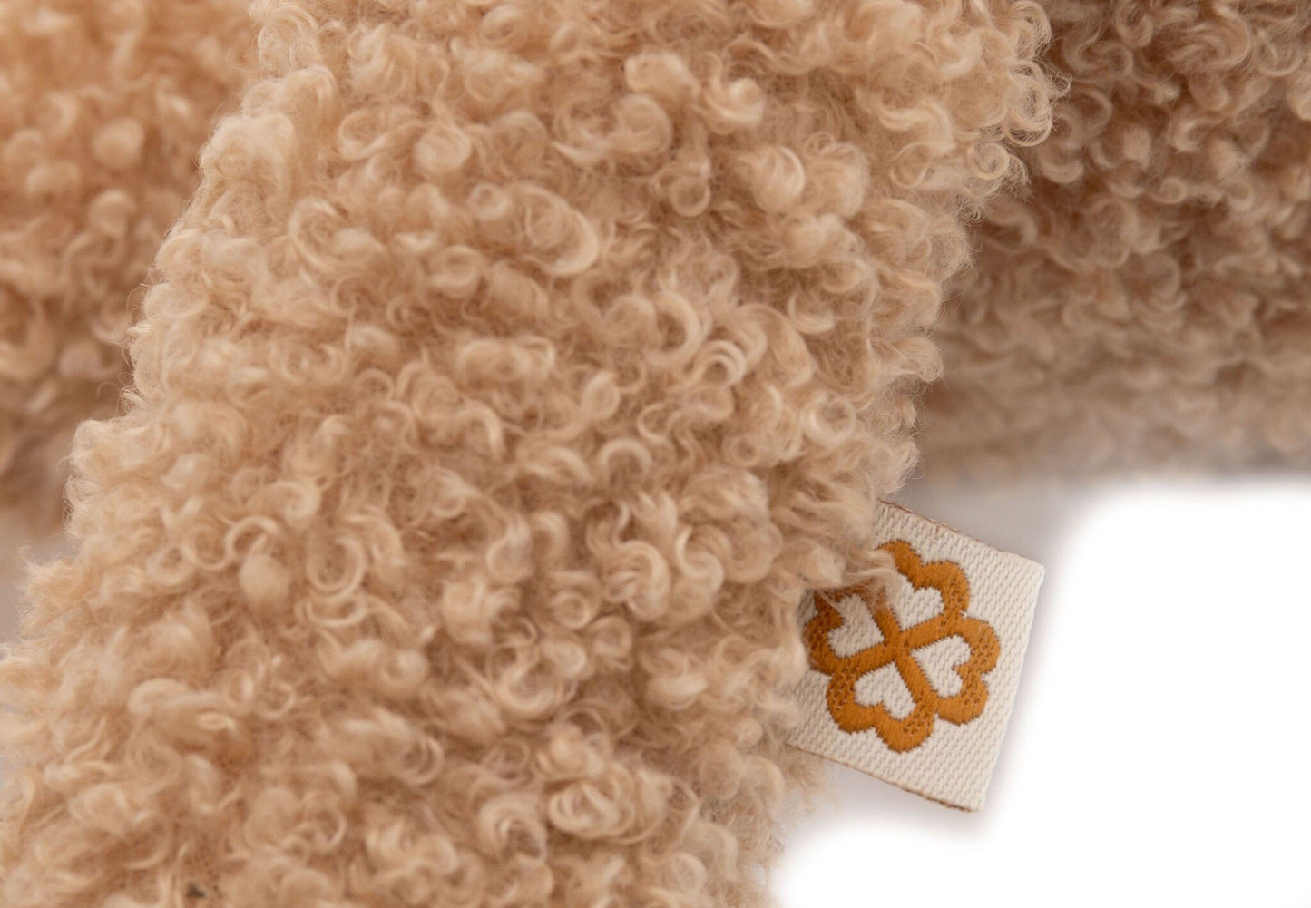 Jollein | Kuschelhase am Flussufer