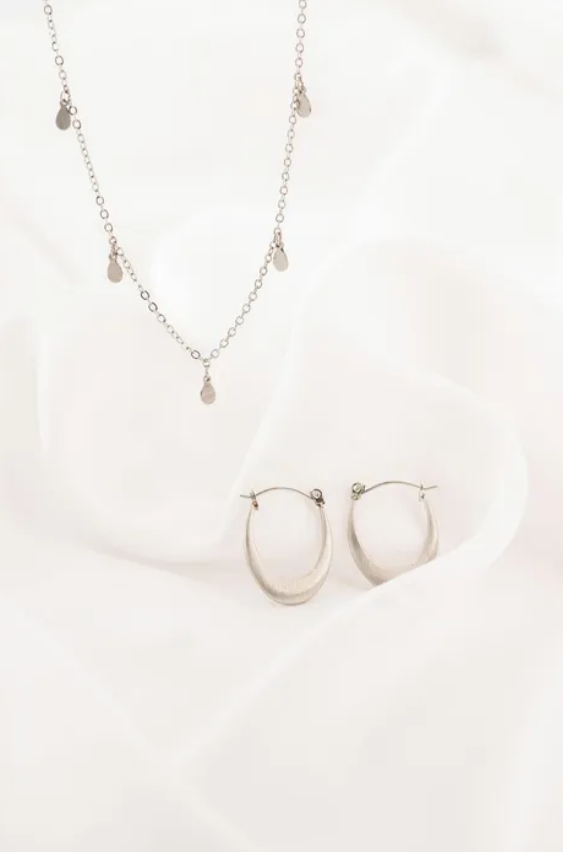 Zusss | Halskette mit silbernen Tropfen