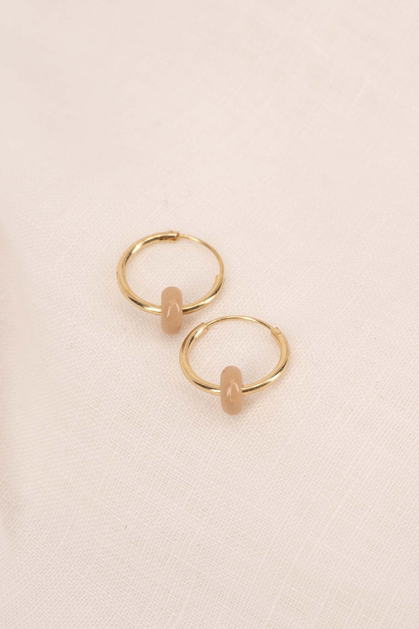 Zusss | Oorbellen met rondje sahara