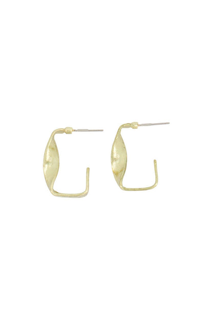 Zusss | Oorbellen gedraaid vierkant goud