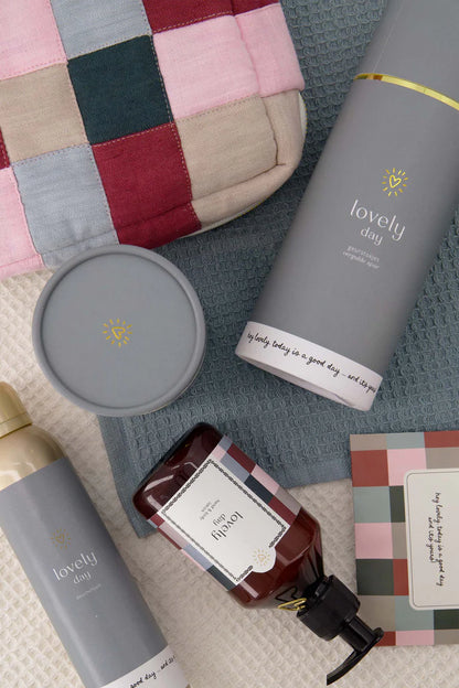 Zusss | Duftkerze im Glasrohr Schöner Tag