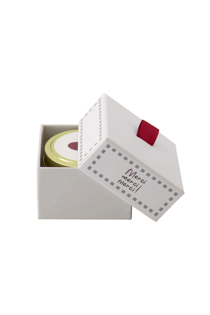 Zusss | Duftkerze in einer Schachtel Merci