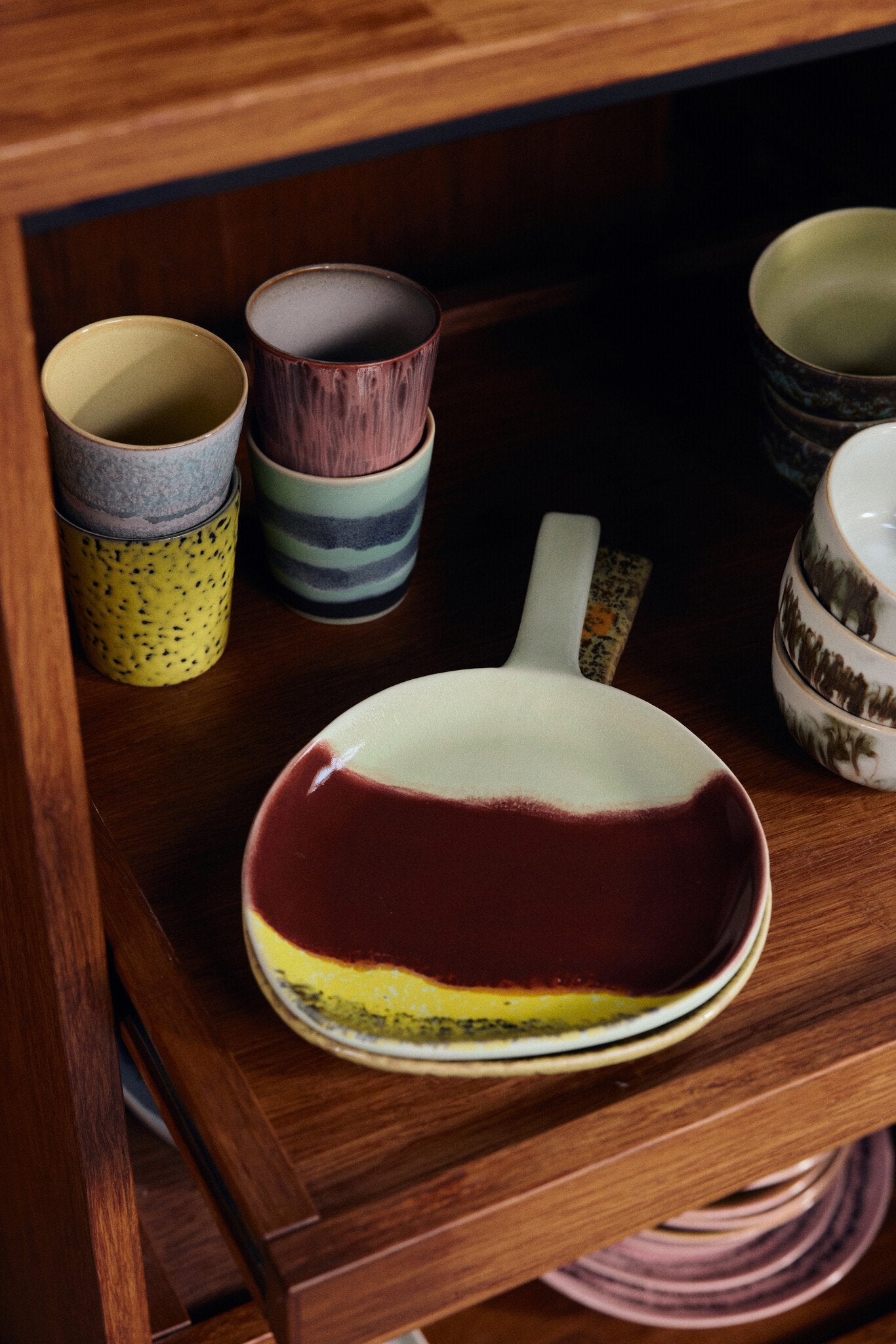 HK Living | 70's servies platter cherry
