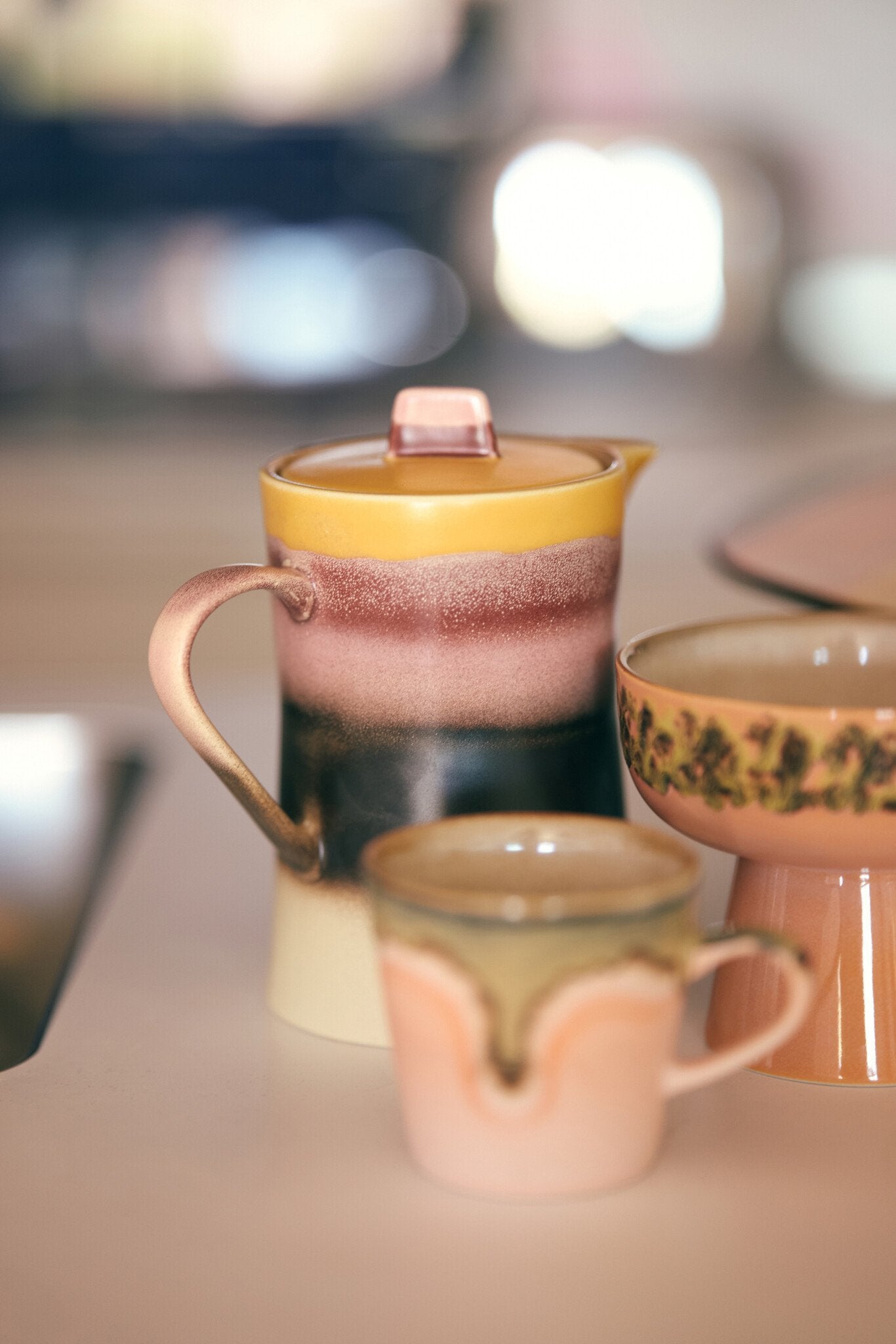 HK Living | 70's servies theepot sunset
