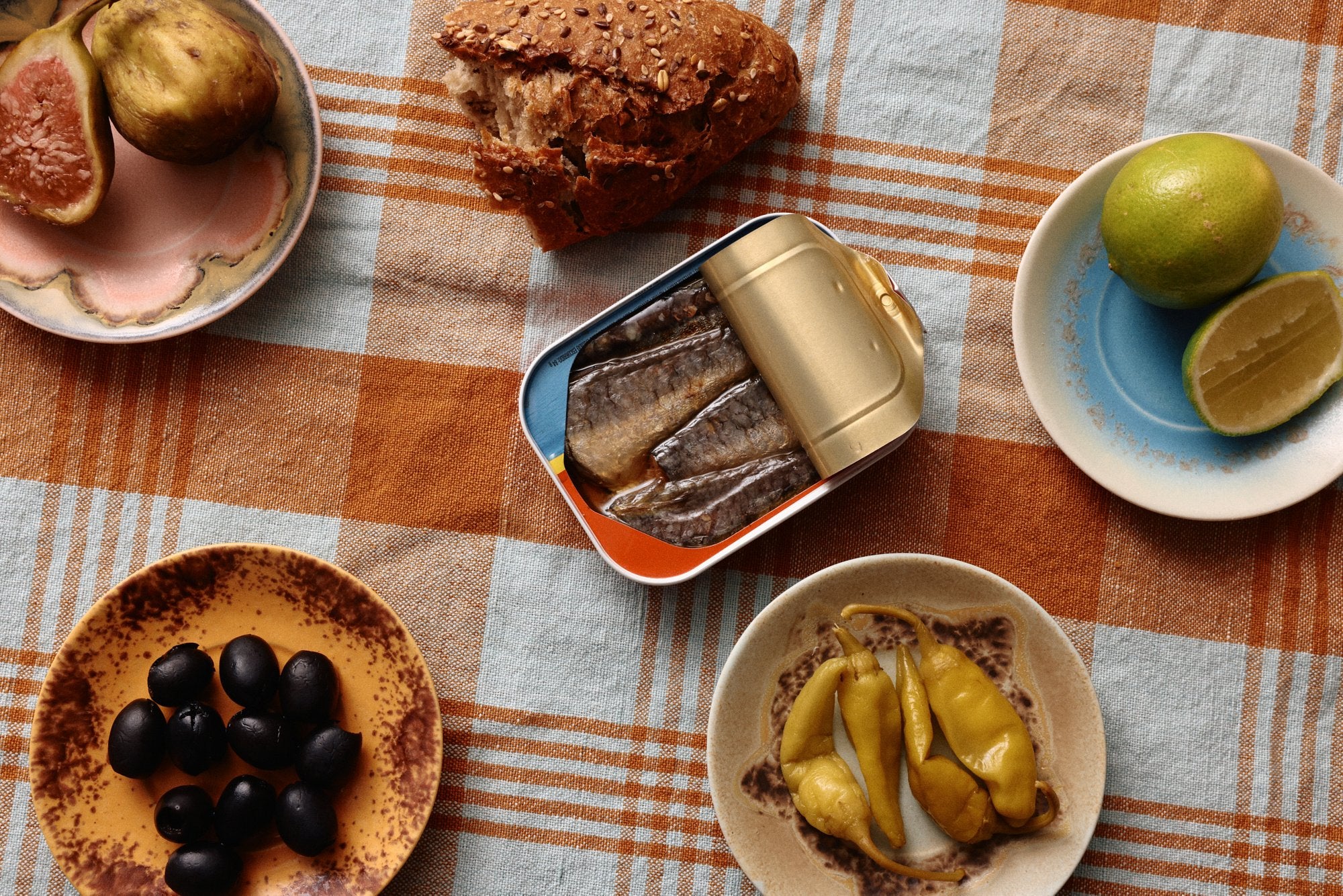 HK Living | 70's servies schotel rocky