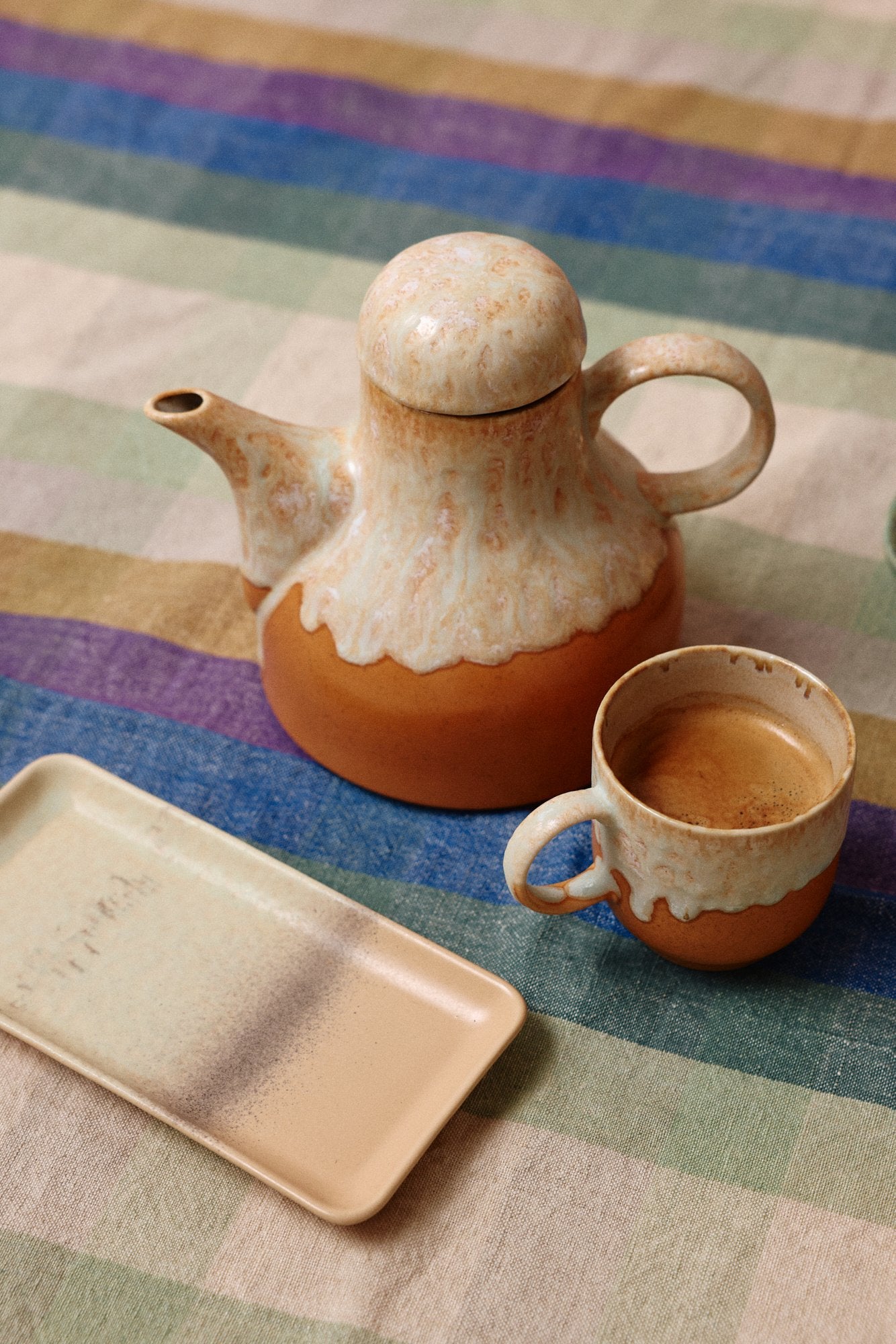 HK Living | 70's servies koffiepot dunes