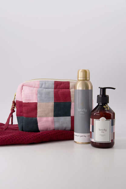 Zusss | Gästehandtuch Warme Umarmungen Dunkelrot