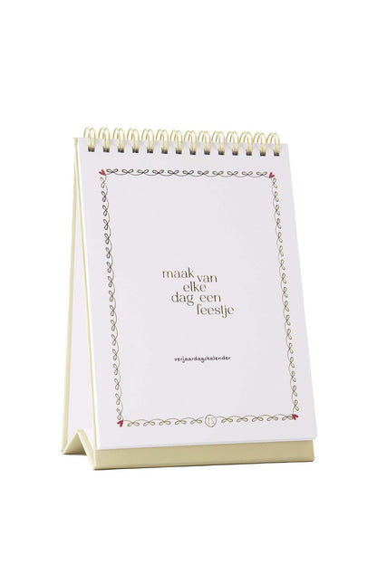 Zusss | Verjaardagskalender elke dag feestje zand