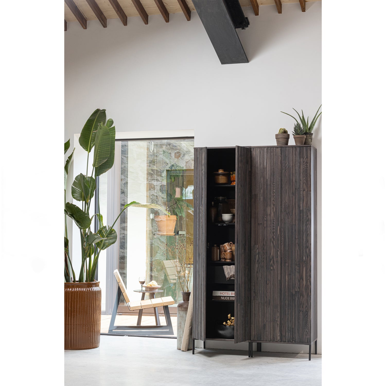Woood New Gravure Hoge kast essen espresso