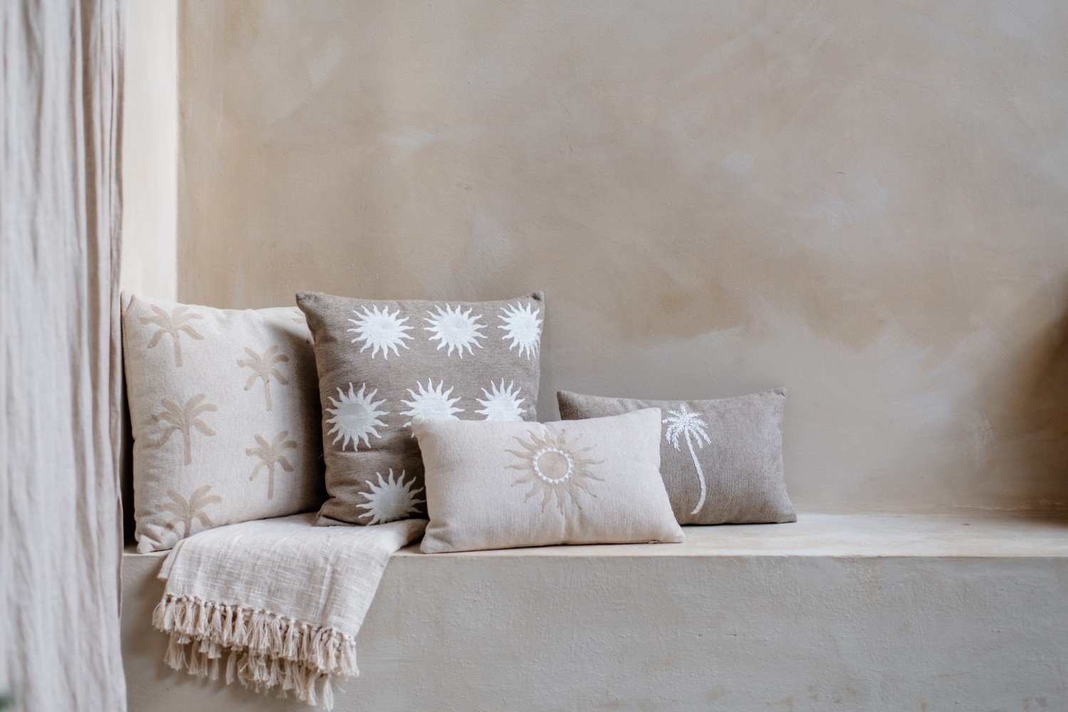 Home Society | Kussen Holiday Palmtrees beige