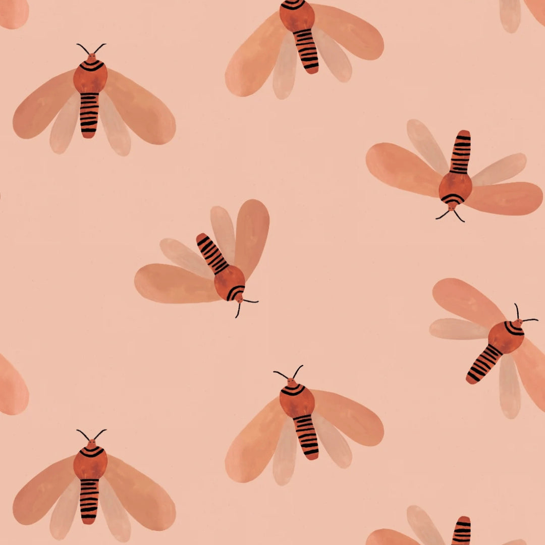 Meet Me at the Wall Behang Moth Natural | Aniek Bartels 270x50cm