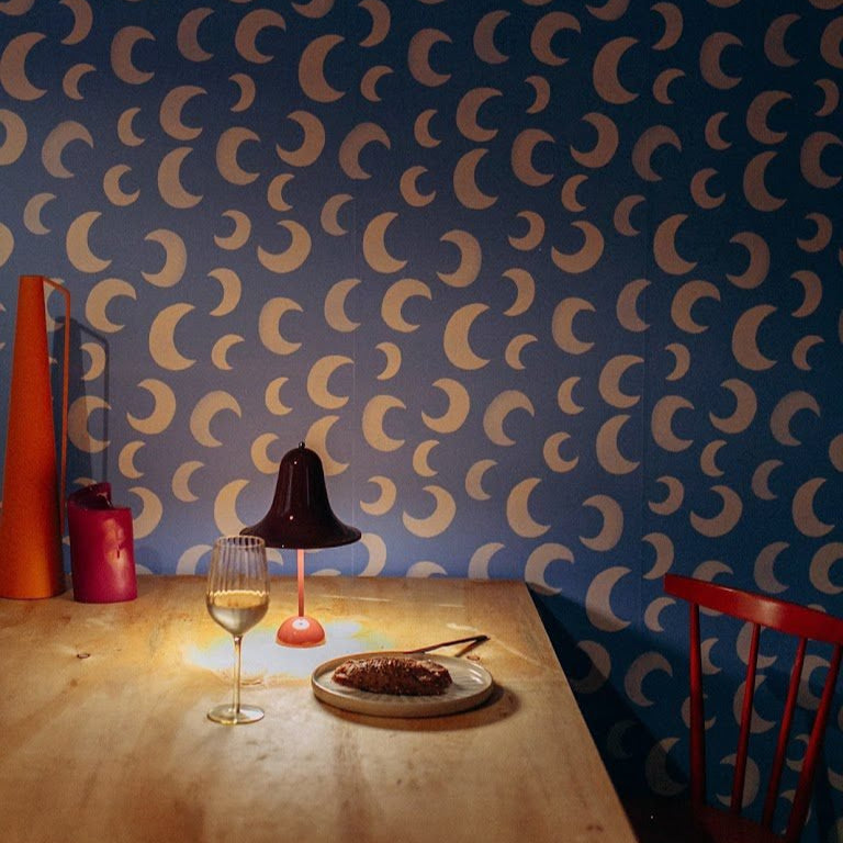 Meet Me at the Wall Behang Moon Calm | Aniek Bartels