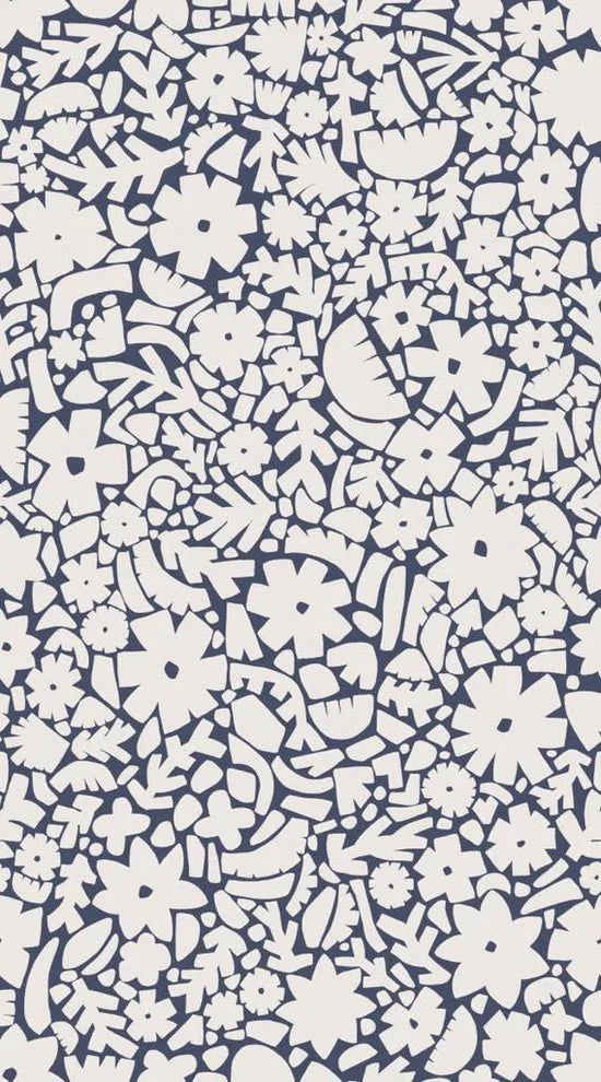 Behang Meet Me at the Wall - Flowerfield Blue - Naturel Noord 320cm
