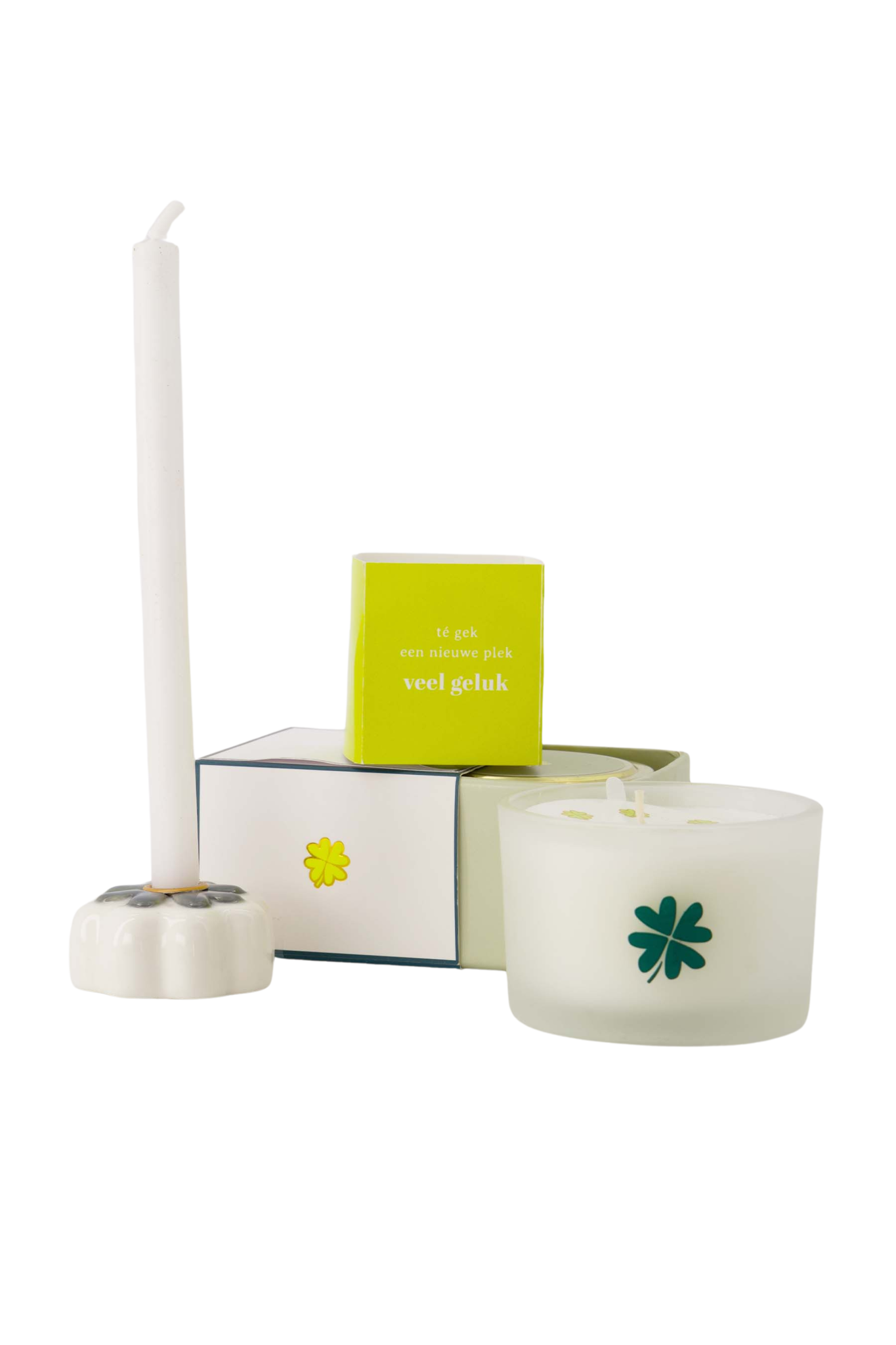 Zusss | Duftkerze in weiß/grüner Kleeblatt-Verpackung