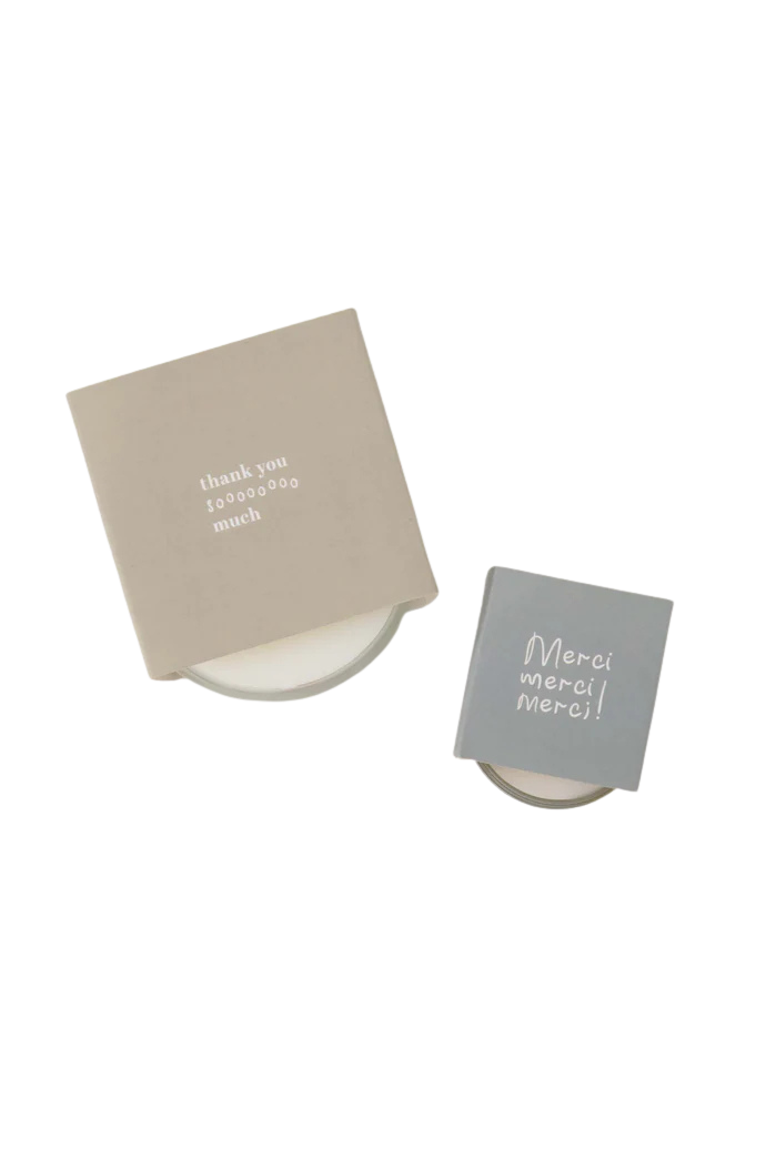 Zusss | Geurkaarsje in wikkel merci wit/grijsblauw