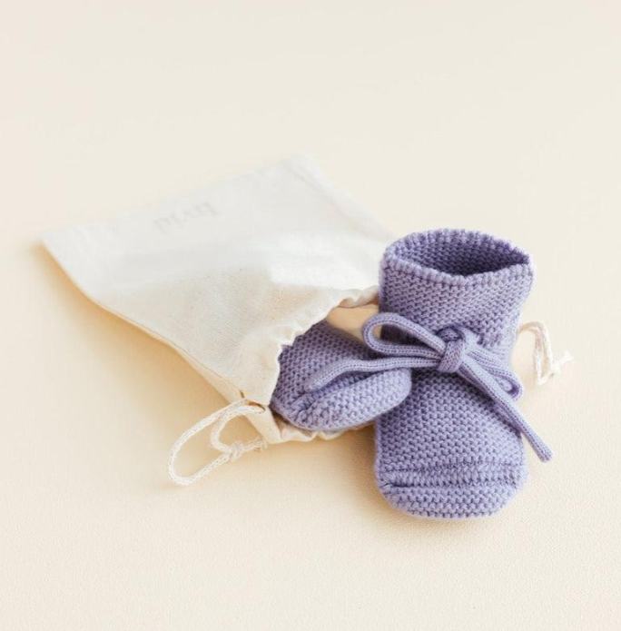 Hvid | Fliederfarbene Babyschuhe