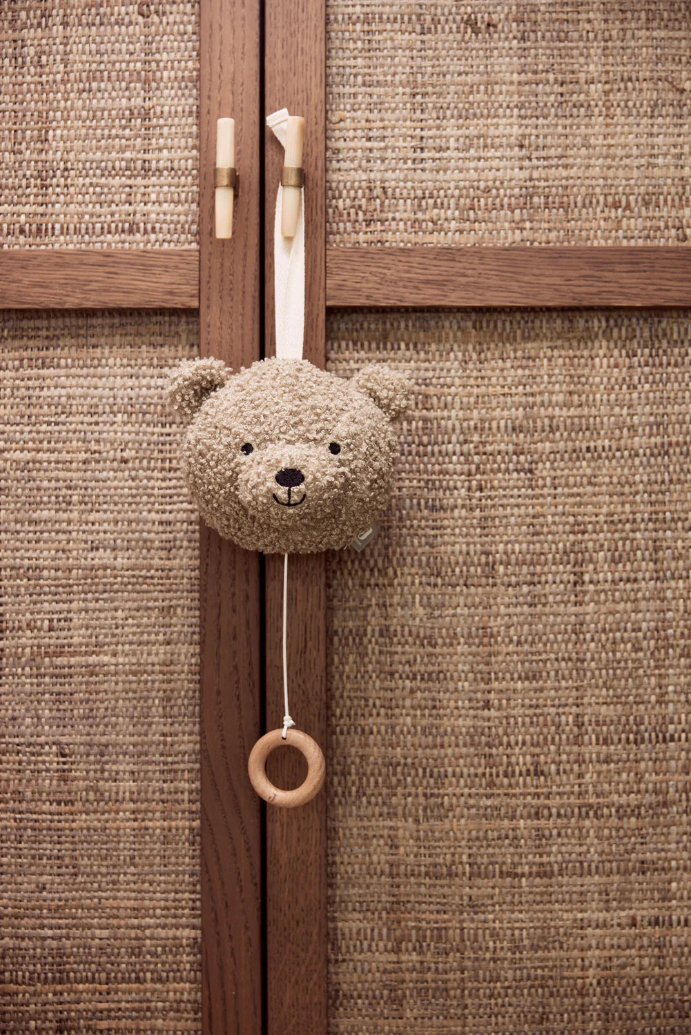Jollein | Musikaufhänger Teddybär olivgrün
