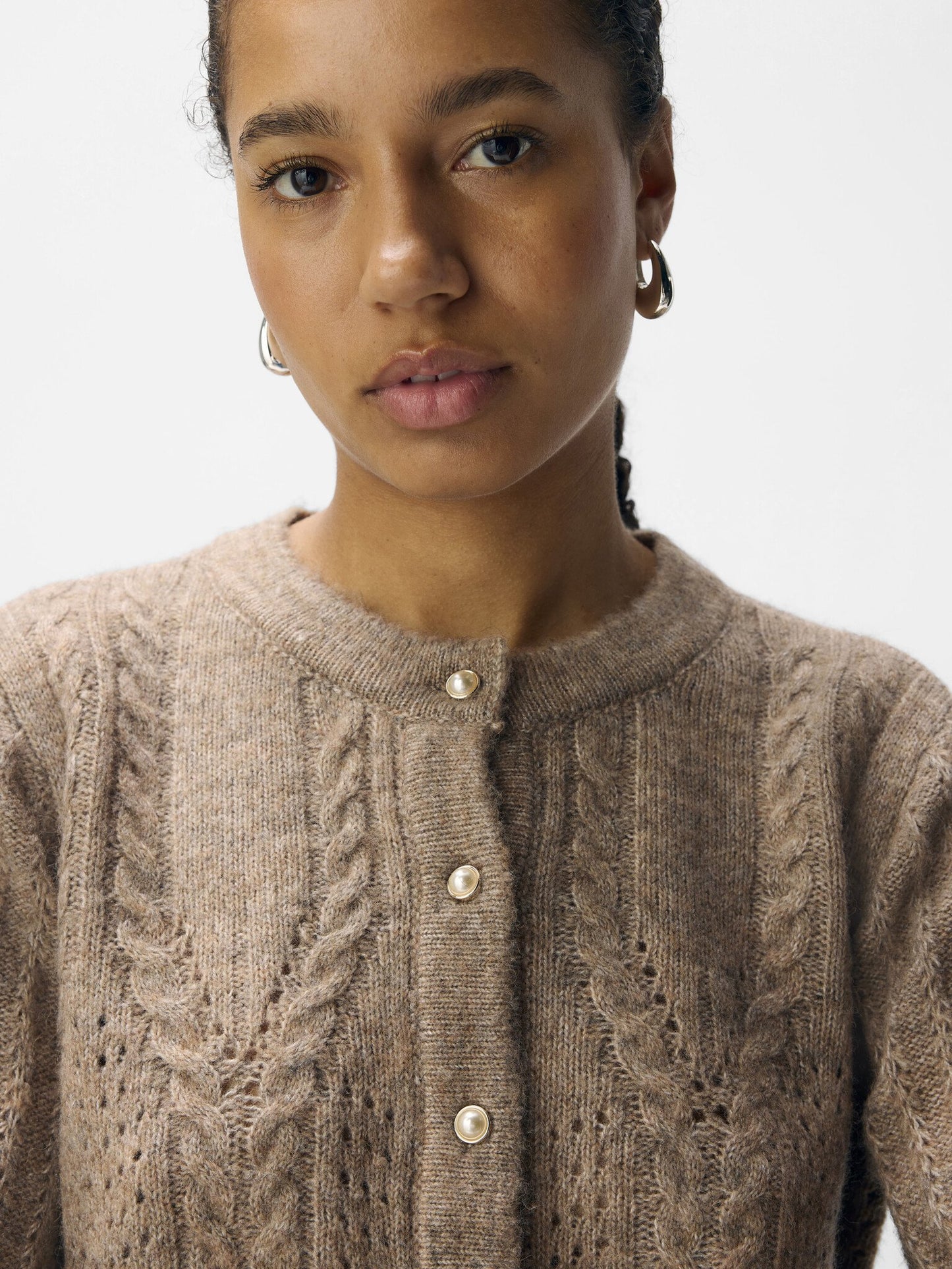 Objekt | Cardigan Flora Wüstentaupe NOOS 