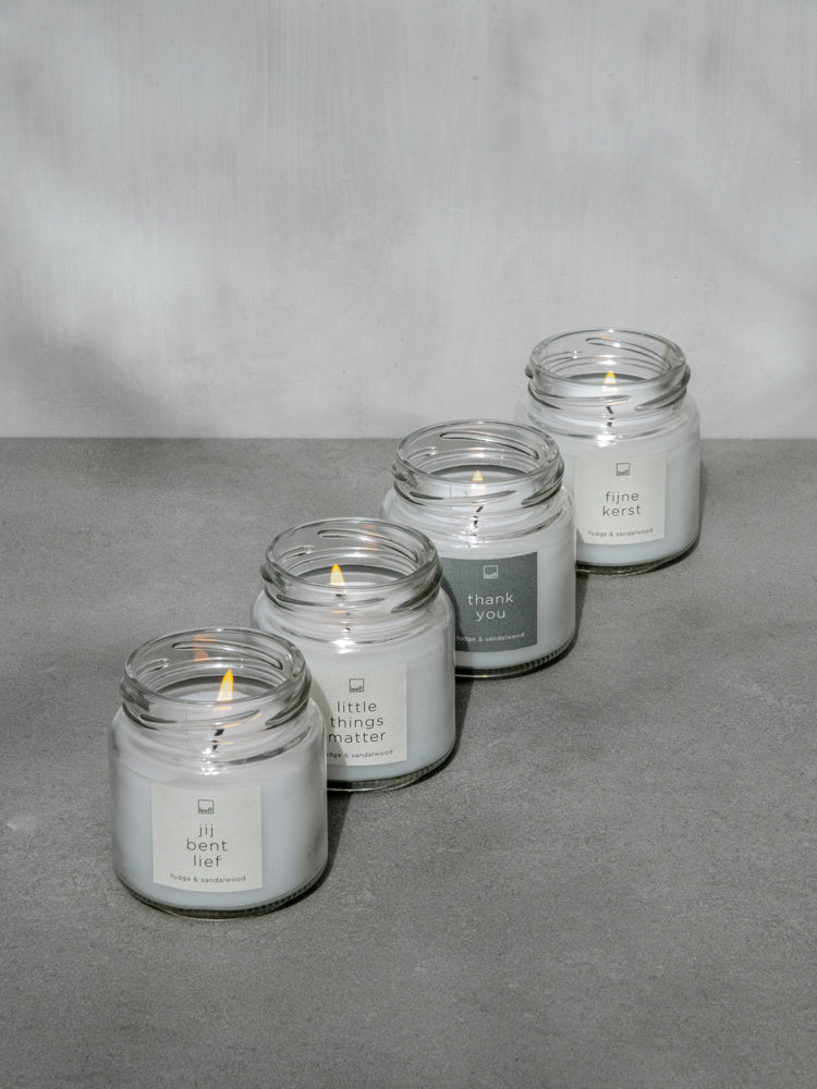 Leeff | Duftkerze im Glas | Frohe Weihnachten