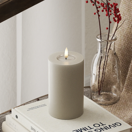 Deluxe Homeart | LED Kaars sand 7.5x12.5cm