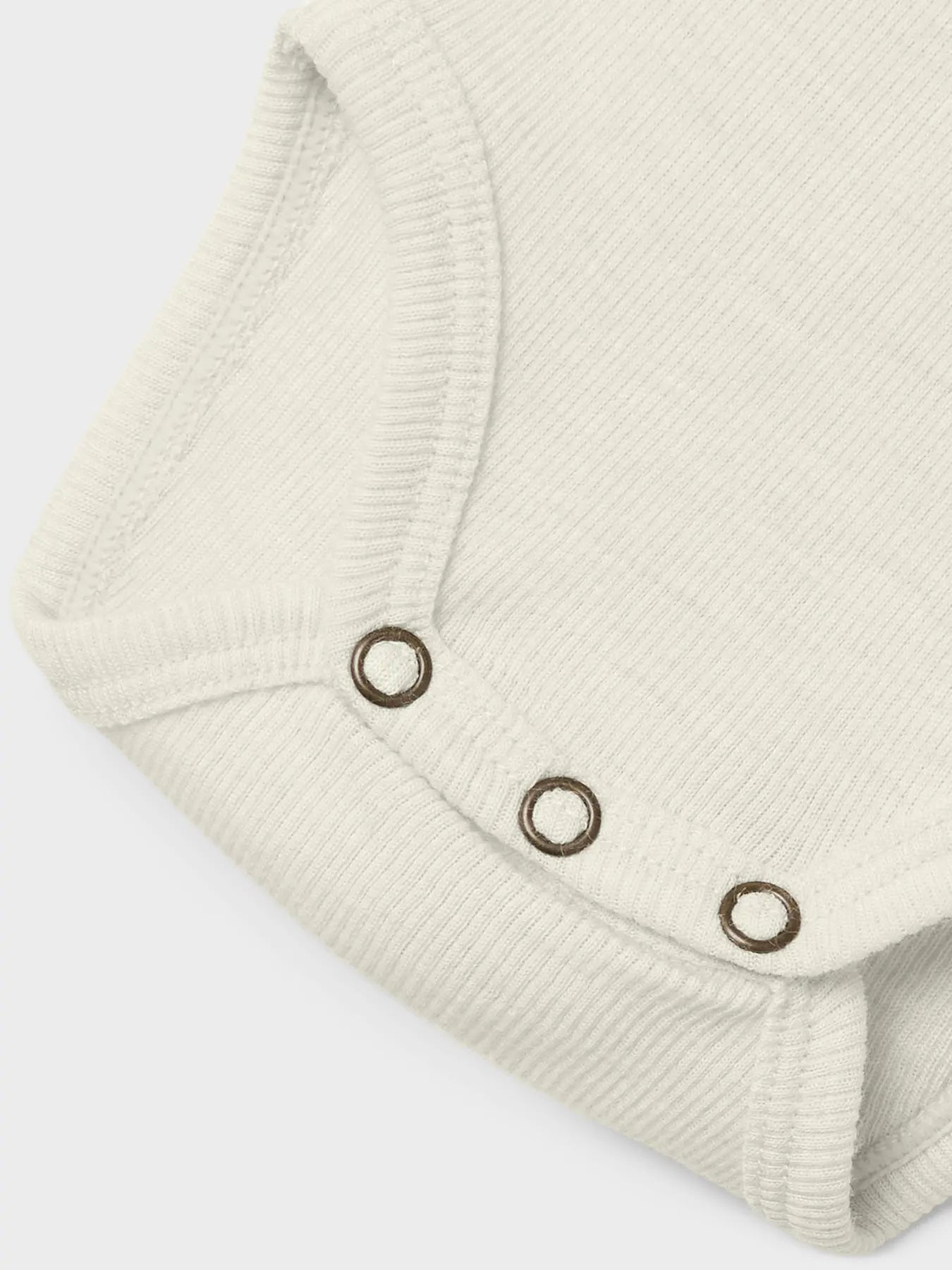 Lil Atelier | Strampler aus Wolle von Nalu durtledove 