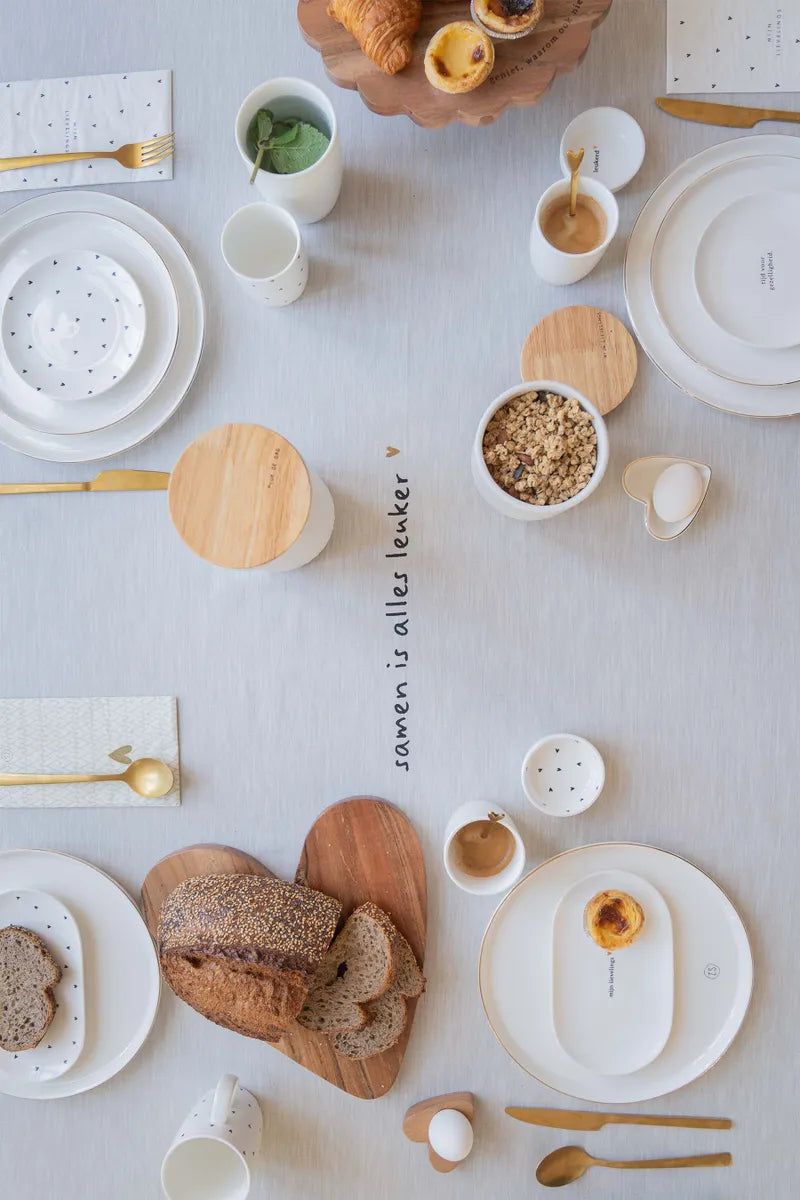 Zusss | Tischdecke „Gemeinsam macht es mehr Spaß“ 250 cm